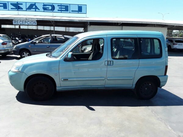 CAJA RELES / FUSIBLES CITROEN BERLINGO - Imagen 4