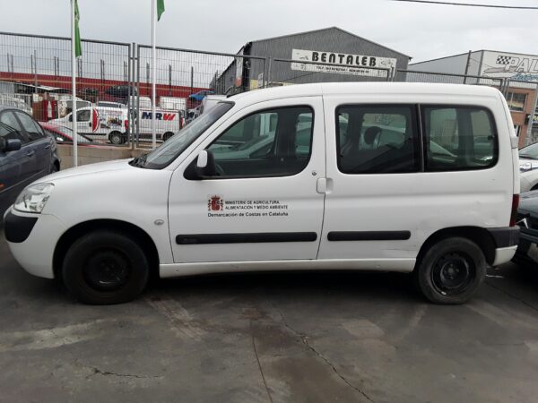 CAJA RELES / FUSIBLES CITROEN BERLINGO - Imagen 3