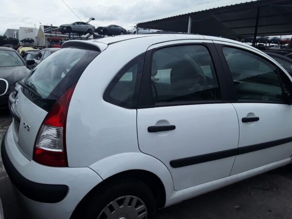 PILOTO TRASERO DERECHO CITROEN C3 - Imagen 4
