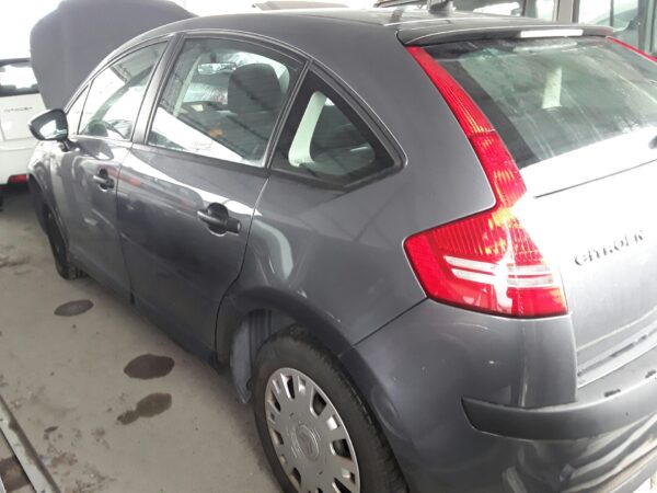 CAJA RELES / FUSIBLES CITROEN C4 BERLINA - Imagen 4