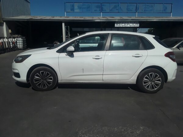 PARAGOLPES TRASERO CITROEN C4 LIM. - Imagen 2