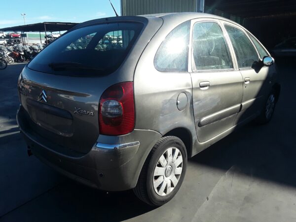 CAJA RELES / FUSIBLES CITROEN XSARA PICASSO - Imagen 5