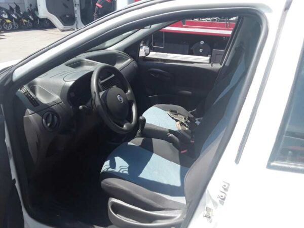 CAJA RELES / FUSIBLES FIAT PUNTO BERLINA - Imagen 3