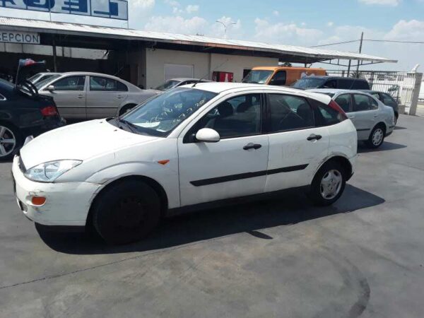 FARO IZQUIERDO FORD FOCUS BERLINA - Imagen 4