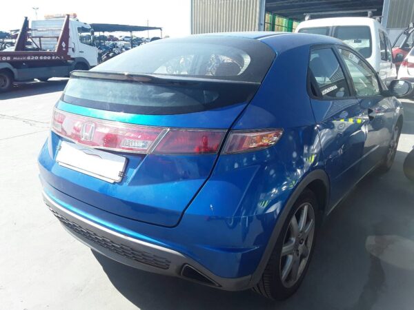 CAJA RELES / FUSIBLES HONDA CIVIC BERLINA 3 PUERTAS (FN) - Imagen 2