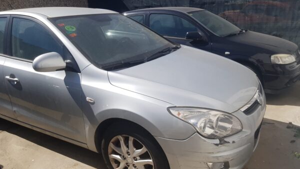 CUADRO INSTRUMENTOS HYUNDAI I30 - Imagen 3