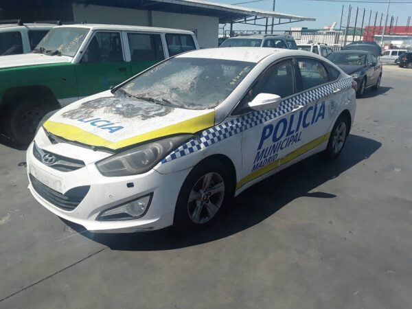 PILOTO TRASERO DERECHO INTERIOR HYUNDAI I40 - Imagen 5