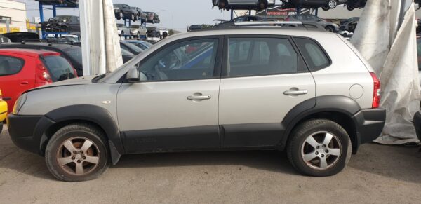 FARO IZQUIERDO HYUNDAI TUCSON - Imagen 3