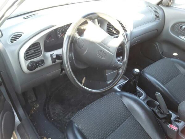 PILOTO TRASERO IZQUIERDO KIA SHUMA II - Imagen 3