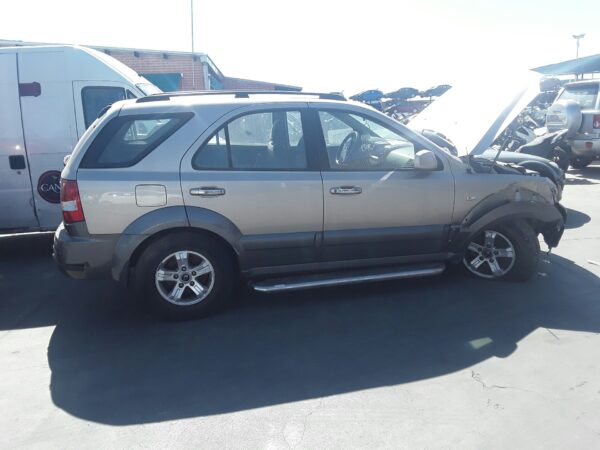 ALETA DELANTERA IZQUIERDA KIA SORENTO - Imagen 2