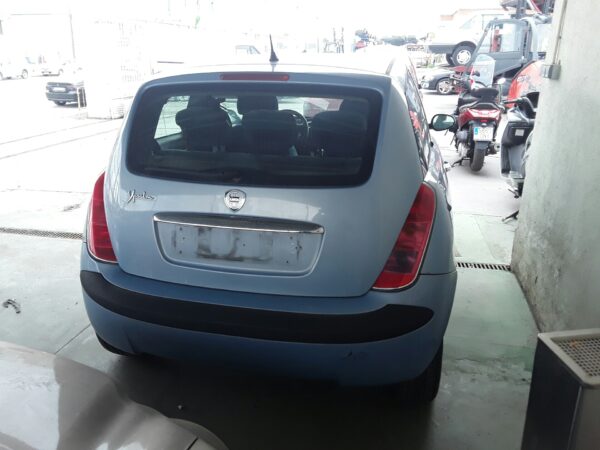 PILOTO TRASERO DERECHO LANCIA YPSILON - Imagen 2