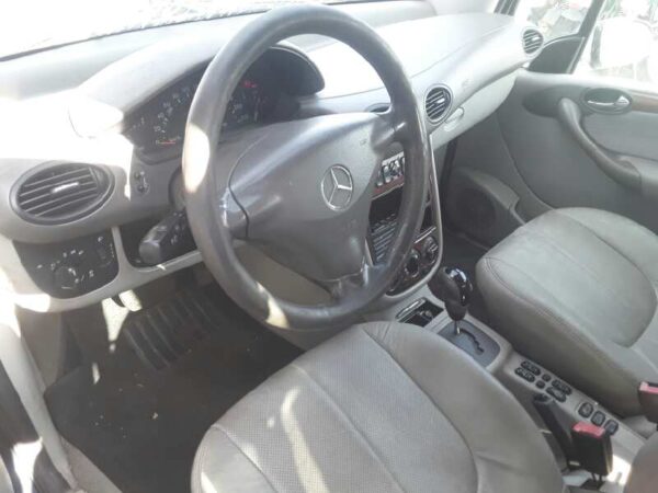 PILOTO TRASERO DERECHO MERCEDES CLASE A - Imagen 4