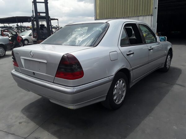ELEVALUNAS DELANTERO IZQUIERDO MERCEDES CLASE C  BERLINA - Imagen 4