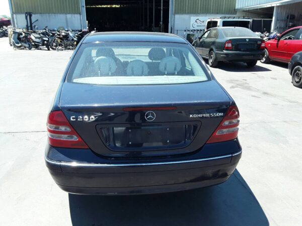 BOMBA DIRECCION MERCEDES CLASE C  BERLINA - Imagen 4