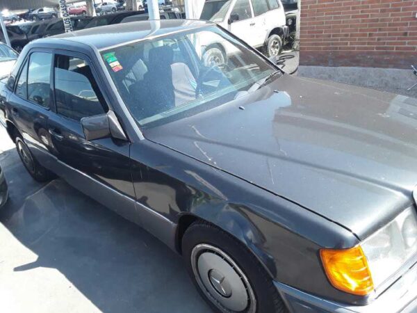 PILOTO DELANTERO DERECHO MERCEDES CLASE E BERLINA - Imagen 2