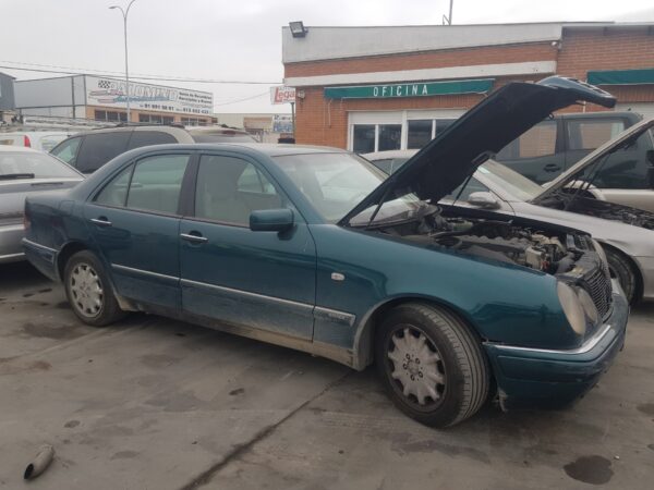 ELEVALUNAS DELANTERO IZQUIERDO MERCEDES CLASE E  BERLINA DIESEL - Imagen 3
