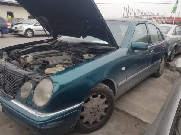 ELEVALUNAS DELANTERO IZQUIERDO MERCEDES CLASE E  BERLINA DIESEL - Imagen 4