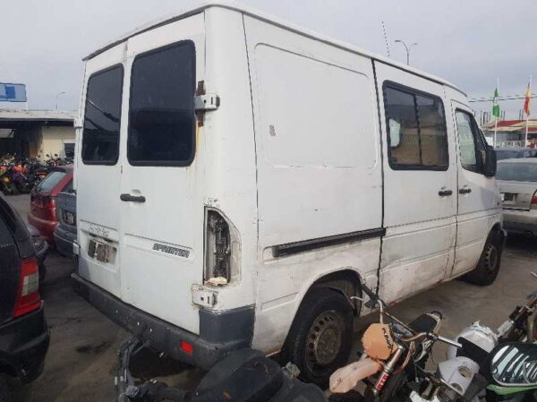 BOMBA DIRECCION MERCEDES SPRINTER  COMBI - Imagen 4