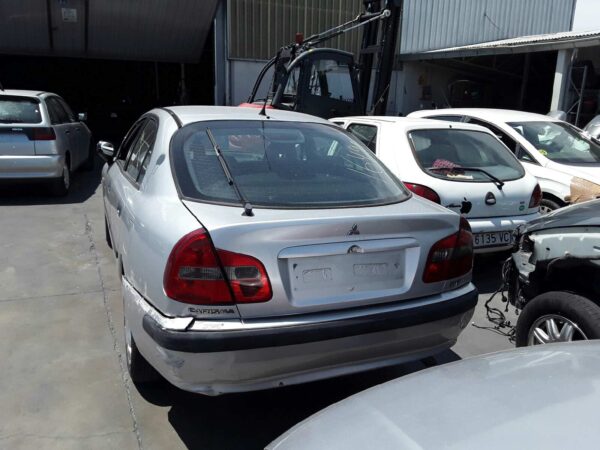 CAJA RELES / FUSIBLES MITSUBISHI CARISMA BERLINA 5 - Imagen 5