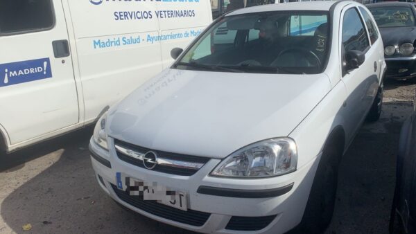 PILOTO TRASERO IZQUIERDO OPEL CORSA C - Imagen 3