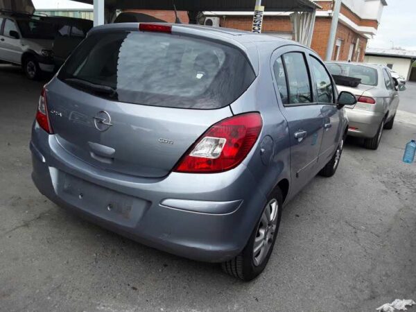 PILOTO TRASERO DERECHO OPEL CORSA D - Imagen 5