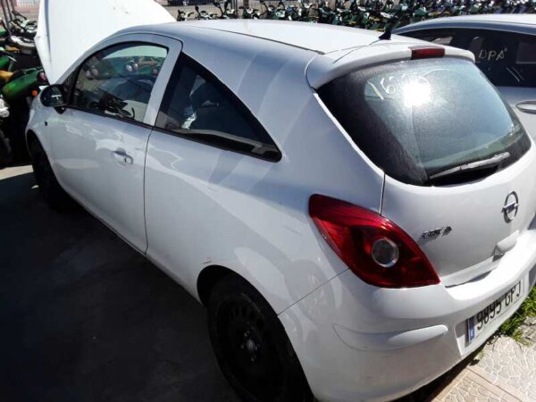 PILOTO TRASERO IZQUIERDO OPEL CORSA D - Imagen 4