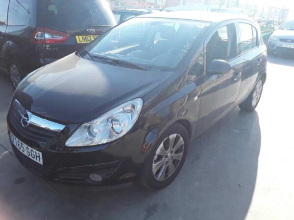 PILOTO TRASERO IZQUIERDO OPEL CORSA D - Imagen 2