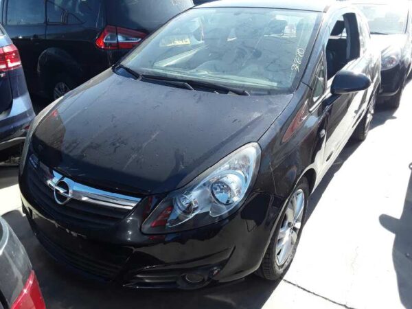 PILOTO TRASERO IZQUIERDO OPEL CORSA D - Imagen 2