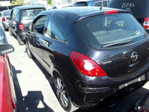 PILOTO TRASERO IZQUIERDO OPEL CORSA D - Imagen 3