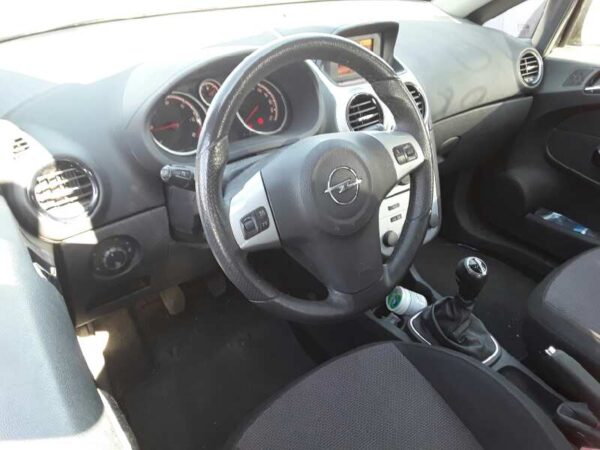PILOTO TRASERO IZQUIERDO OPEL CORSA D - Imagen 4