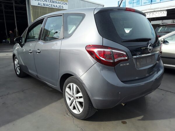 PARAGOLPES TRASERO OPEL MERIVA B - Imagen 4