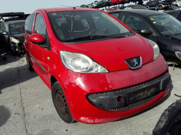 PILOTO TRASERO DERECHO PEUGEOT 107 - Imagen 2