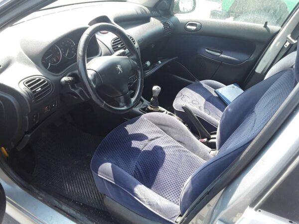 CAJA RELES / FUSIBLES PEUGEOT 206 BERLINA - Imagen 4