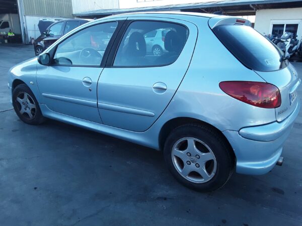 COMPRESOR AIRE ACONDICIONADO PEUGEOT 206 BERLINA - Imagen 4