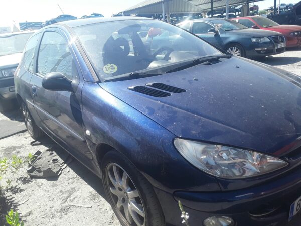 PARAGOLPES TRASERO PEUGEOT 206 BERLINA - Imagen 4