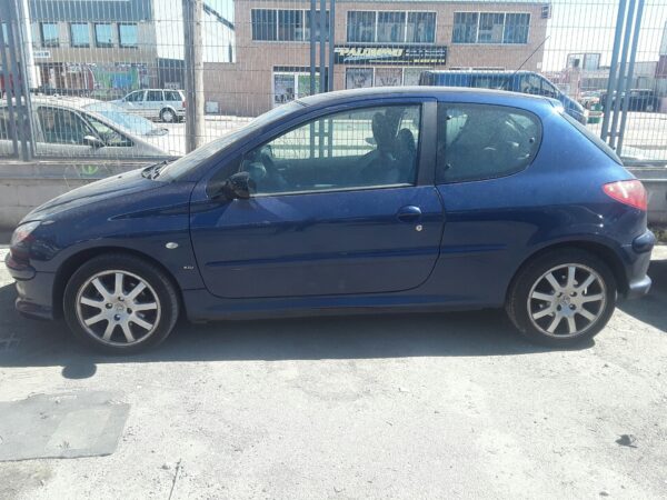 CAJA RELES / FUSIBLES PEUGEOT 206 BERLINA - Imagen 5