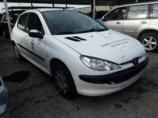 VEHICULO COMPLETO DESPIECE PEUGEOT 206 BERLINA - Imagen 4