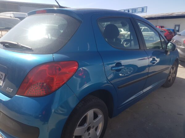 PILOTO TRASERO IZQUIERDO PEUGEOT 207 - Imagen 3