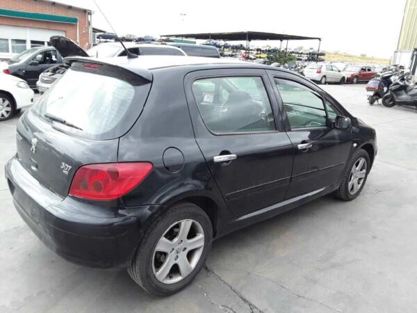 CONDENSADOR / RADIADOR  AIRE ACONDICIONADO PEUGEOT 307 BREAK / SW - Imagen 4