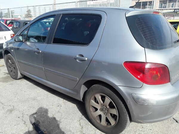 CAJA RELES / FUSIBLES PEUGEOT 307 - Imagen 3