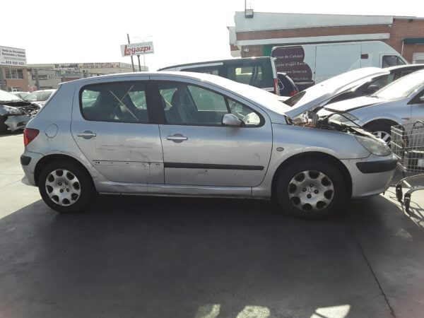 CAJA RELES / FUSIBLES PEUGEOT 307 - Imagen 4