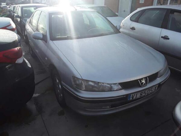 PILOTO TRASERO IZQUIERDO PEUGEOT 406 BERLINA - Imagen 2