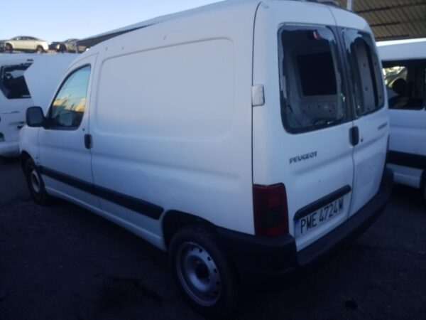 PARAGOLPES DELANTERO PEUGEOT PARTNER - Imagen 2