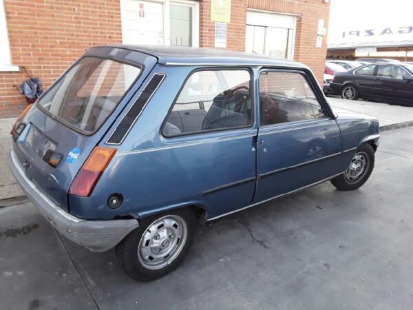 FARO IZQUIERDO RENAULT R-5 - Imagen 3