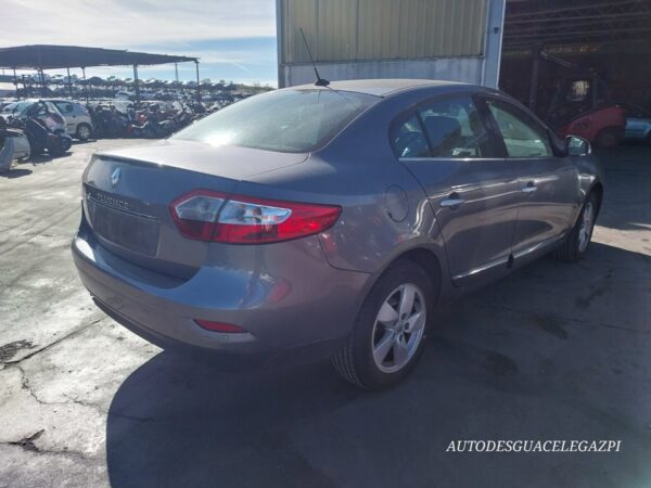 PILOTO TRASERO IZQUIERDO RENAULT FLUENCE - Imagen 2