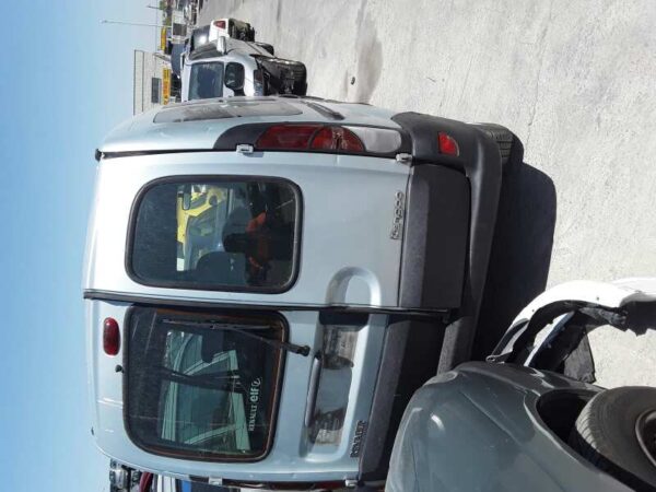 CONDENSADOR / RADIADOR  AIRE ACONDICIONADO RENAULT KANGOO - Imagen 3