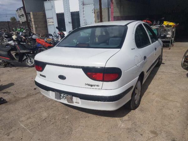 FARO DERECHO RENAULT MEGANE I CLASSIC - Imagen 3