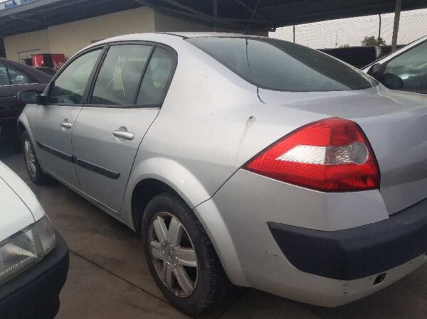 CONDENSADOR / RADIADOR  AIRE ACONDICIONADO RENAULT MEGANE II BERLINA 5P - Imagen 3