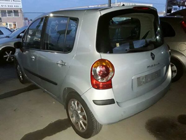 PILOTO TRASERO DERECHO RENAULT MODUS - Imagen 4