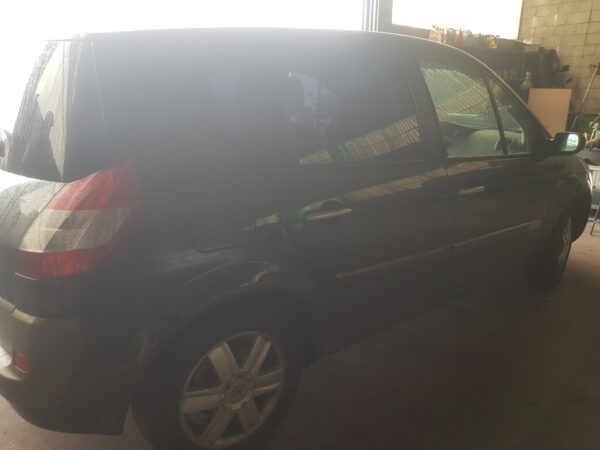 FARO DERECHO RENAULT SCENIC II - Imagen 3